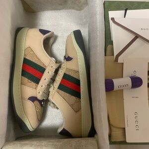 Gucci Women's Beige and Purple Sneakers